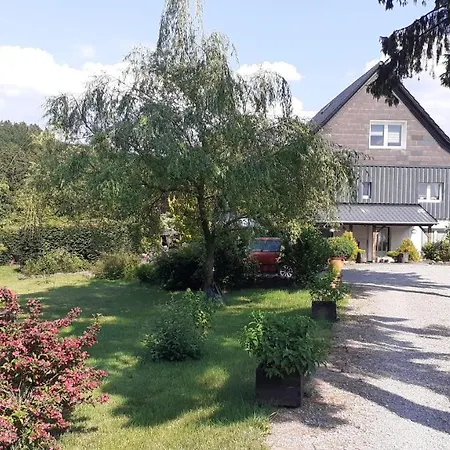 Haus Am Schmalenbach 公寓